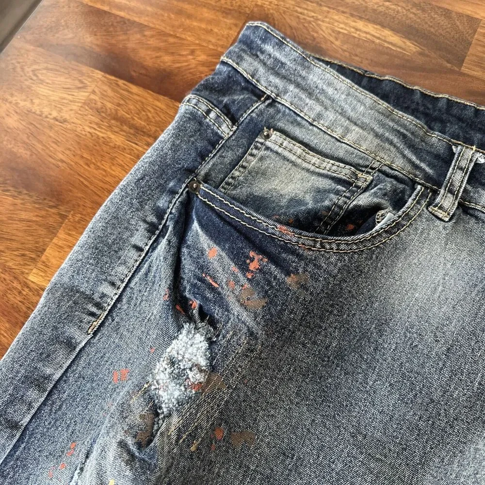 South Pole Jeans with Paint, Rip and‎ Fading Effects Measures 46x30 Hemmed